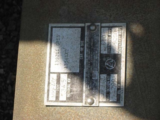 600 Amp, TURNER, No. MK-40, 34500 V., VERTICAL OR HORIZONTAL MOUNT: -1