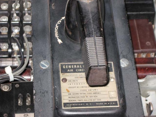 600 Amp, GE, AKF-1, 250 V., STATIONARY MOUNT, FIELD BREAKER