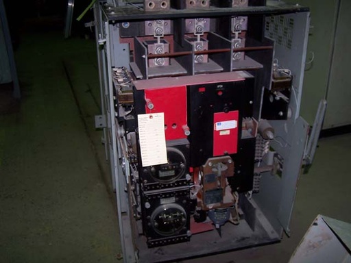 2500 Amp, WESTINGHOUSE, CM-22, 480 V., 1963, E/O, STATIONARY MOUNT, 220 VDC: -1