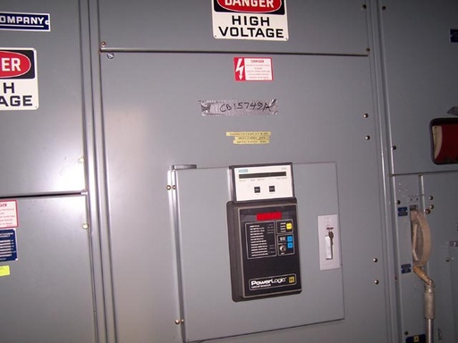 600 Amp, SQUARE D, No. POWERZONE, 5000 V., LOAD BREAK SWITCH;-1