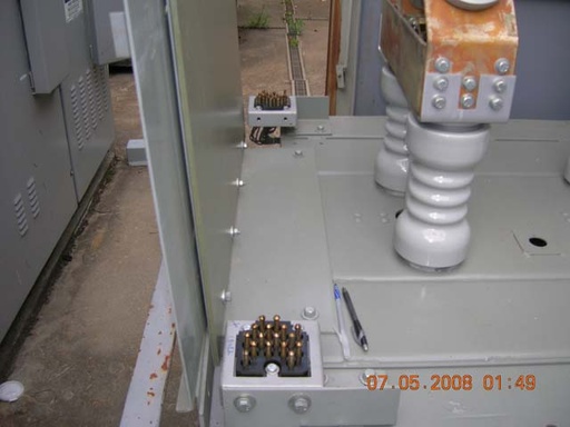 1200 Amp, POWERCON, No. BIF, 38000 V., WITH GROUNDING SWITCH , METAL HOUSED