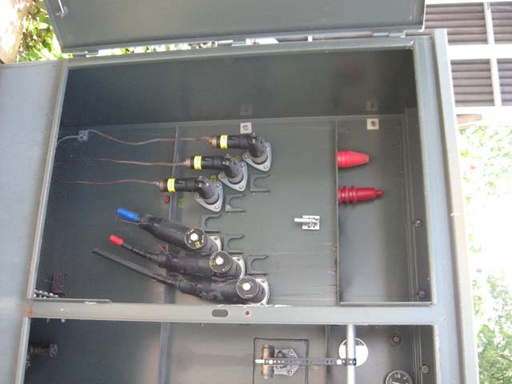2000 KVA, Pri 4160 D, Sec 480 D, 1994, SQUARE D, PADMOUNT, DEAD/LOOP, COPPER:1