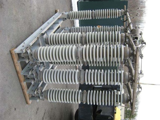 1200 Amp, USCO, AGT-22, 138000 V., VERTICAL MOUNT, VERTICAL BREAK, GOAB:1