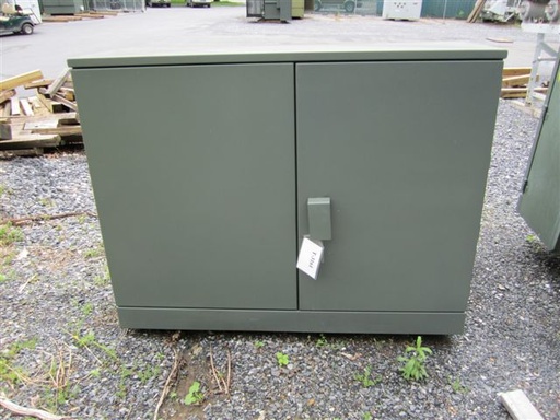 175 KVA, Pri 13200Y/7620, Sec 120 D, GENERAL ELECTRIC, LIVE FRONT/LOOP FEED:1