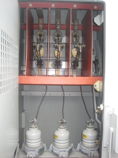 600 Amp, EEI, No. AUTO JET, 4800 V., NON-FUSED, OUTDOOR HOUSED, SWITCH:1