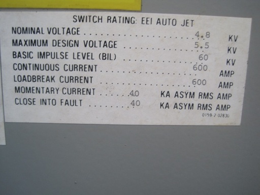 600 Amp, EEI, No. AUTO JET, 4800 V., FUSED, OUTDOOR HOUSED, SWITCH:1