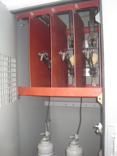 600 Amp, EEI, No. AUTO JET, 4800 V., NON-FUSED, OUTDOOR HOUSED, SWITCH:1