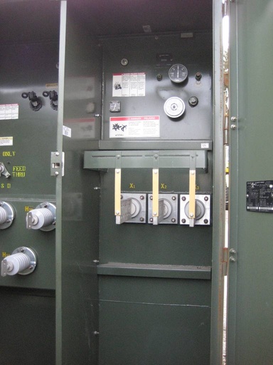 2000 KVA, Pri 13200 D, Sec 480 D, 2003, SQUARE D, LIVE FRONT, LOOP FEED:1