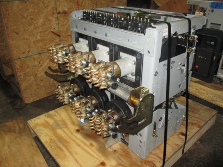 3200 Amp, GENERAL ELECTRIC, AKR-6D-75, 480 V., 120 VAC, MICRO-VERSA TRIP LSIG:1