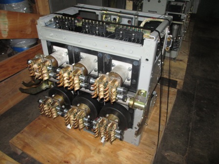 3200 Amp, GENERAL ELECTRIC, AKR-6D-75, 480 V., 120 VAC, MICRO-VERSA TRIP LSIG:1