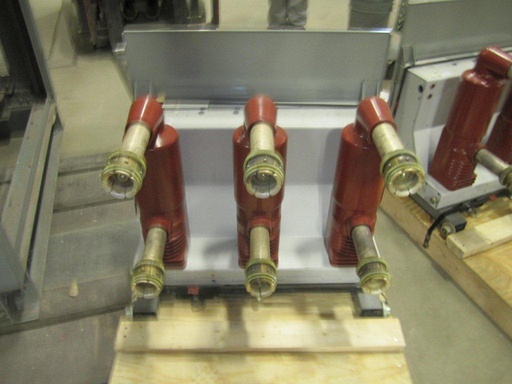 1200 Amp, ABB, ADVAC, 15 KV, VACUUM BREAKER, 125 VDC CLOSE & TRIP:1