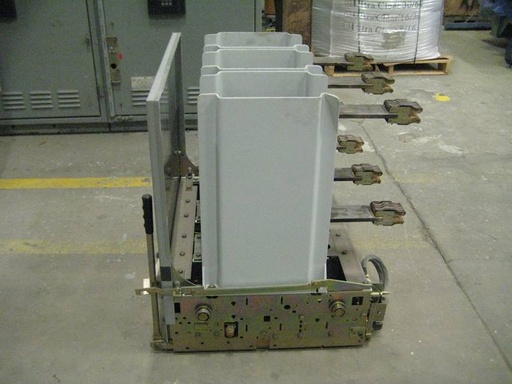 1200 Amp, GE, VB1-4.16-350-3, 4160 V., 2005, ML-18 MECH, 125VDC CL,CH,& TR, 41KA