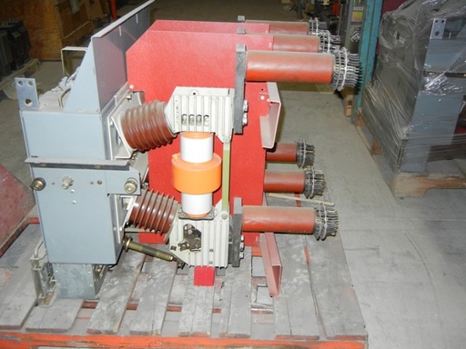 3000 Amp, SIEMENS, 3AF, 15 KV, 37 KA, VACUUM BREAKER, 125 VDC CLOSE & TRIP:1