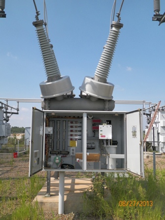 2000 Amp, SIEMENS, SPS-145-40-2000, 145 KV, 125 VDC CLOSE/TRIP/MOTOR