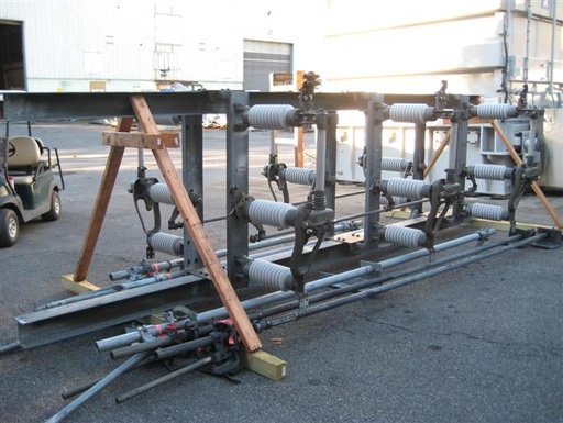 1200 Amp, SOUTHERN STATES, No. EV, 38000 V., 1997, VT MT-HZ BK, 61KA