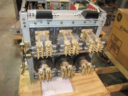 4000 AMP GENERAL ELECTRIC, WPS-40, 635 V., 125 VDC CLOSE & TRIP