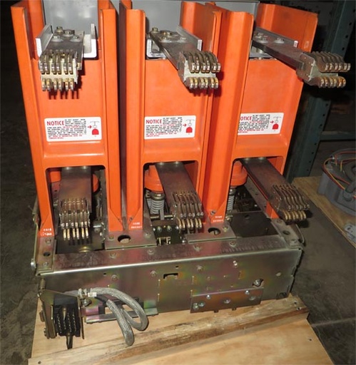 1200 Amp, GENERAL ELECTRIC, VB1-4.16-250-3, 4160 V., EO/DO, 48 VDC MCT: