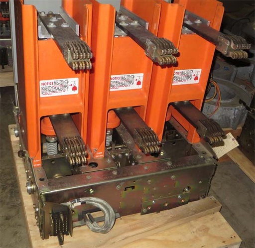 1200 Amp, GENERAL ELECTRIC, VB1-4.16-250-3, 4160 V., EO/DO, 48 VDC MCT: