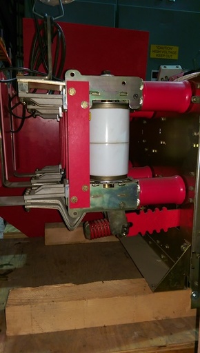 1200 Amp, Cutler Hammer-Westinghouse, 150VCP-WR1000, 15 KV, Motor-125 VDC/AC: