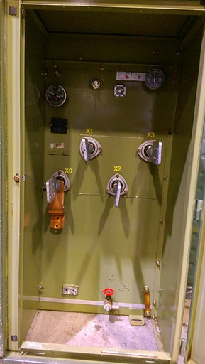 750 KVA, Pri 4160 D, Sec 208Y/120, ABB, DEAD FRONT, LOOP FEED, FUSED