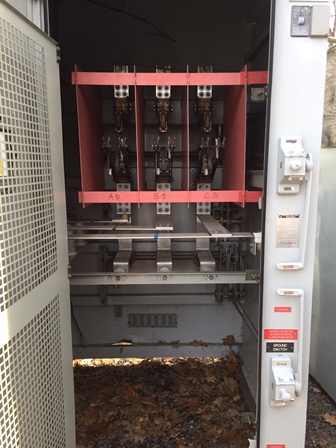 1200 Amp, S & C, No. CDT-1591294, 15000 V., 1992, GROUNDING SWITCH:1