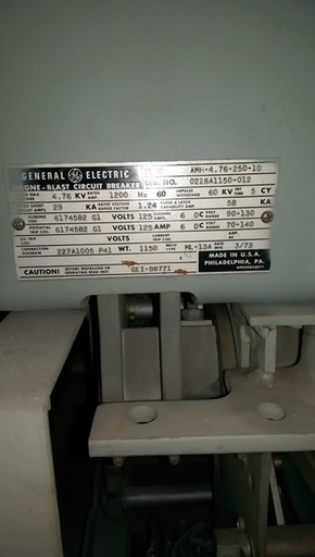 1200 Amp, GE, AMH-4.76-250-1D, 4760 V., ML-13A MECH., 125 VDC CLOSE & TRIP