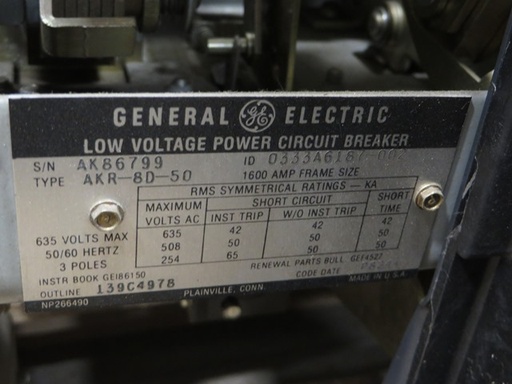 1600 Amp, GE, AKR-8D-50, 480 V., MANUALLY OPERATED, DRAW-OUT