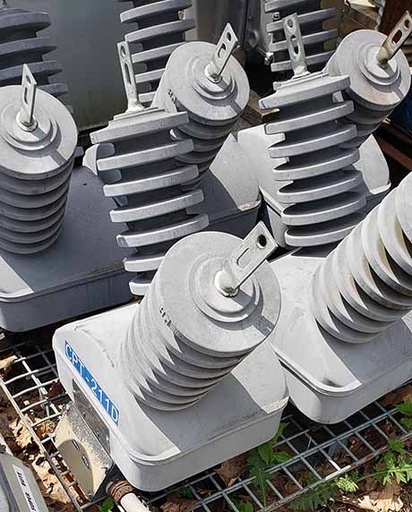 27600 V PRIMARY, 115 V SECONDARY, GE TYPE JVT-200 POTENTIAL TRANSFORMER