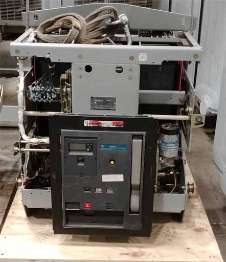 3200 Amp, GENERAL ELECTRIC, WPS-32, 480 V., 240 VAC CLOSE & TRIP, D/O:1