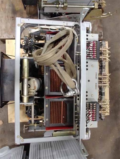 3200 Amp, GENERAL ELECTRIC, WPS-32, 480 V., 240 VAC CLOSE & TRIP, D/O:1