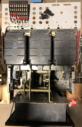 800 Amp, GENERAL ELECTRIC, WPS-08, 480 V. MANUALLY OPERATED, DRAW-OUT:1