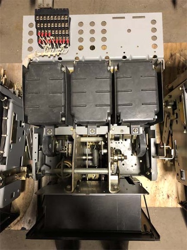 800 Amp, GENERAL ELECTRIC, WPS-08, 480 V. MANUALLY OPERATED, DRAW-OUT:1