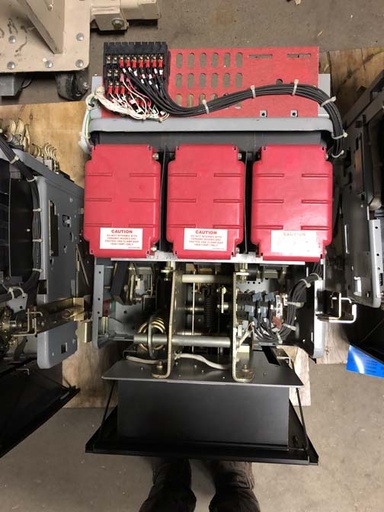 800 Amp, GENERAL ELECTRIC, WPX-08, 480 V. MANUALLY OPERATED, DRAW-OUT:1