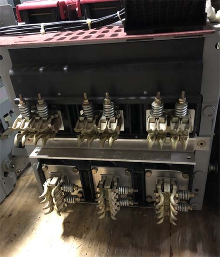 800 Amp, GENERAL ELECTRIC, WPX-08, 480 V. MANUALLY OPERATED, DRAW-OUT:1