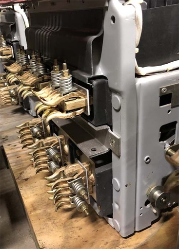 800 Amp, GENERAL ELECTRIC, WPX-08, 480 V. MANUALLY OPERATED, DRAW-OUT:1