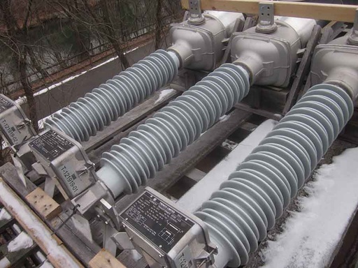 TRENCH TYPE IOSK CT'S, 123000 V, 1000:5, VOLTESSO N36 OIL