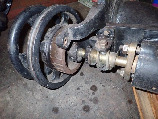 9 KW, PELTON HYDRO TURBINE W/ 110 VDC GENERATOR, 1000/650 RPM; -1