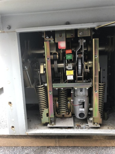 1200 Amp, ABB, No. V, 38000 V., 1999, VACUUM BREAKER, 125 VDC CLOSE & TRIP:1