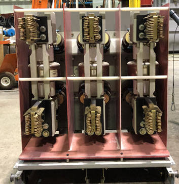 2000 Amp, SIEMENS, 05-GSMG-0063-2000-164, 4760 V., 2010, 125 VDC CL/TR/MOT