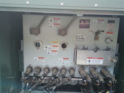 600 Amp, G & W, No. FPRAM33-376F-40PI, 15500 V., FUSED, 3-WAY GAS