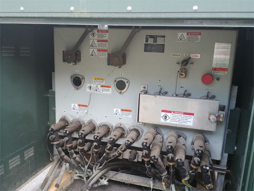 600 Amp, G & W, No. FPRAM33-376F-40PI, 15500 V., FUSED, 3-WAY GAS