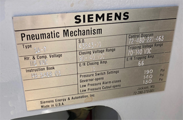 1200 Amp, SIEMENS, TYPE SP-72.5-40-1,72.5 KV, 1988, SF6, 125 VDC CLOSE & TRIP