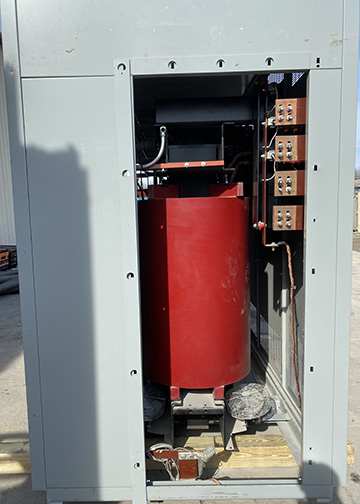 2500/3333 KVA, Pri 4160 D, Sec 480Y/277, 1997, GE, CAST COIL, COPPER, INDOOR:1