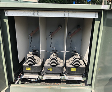 25000 V, ABB TYPE VOZ-15 VOLTAGE TRANSFORMERS, Sec. 120 V, 120:1 RATIO:3