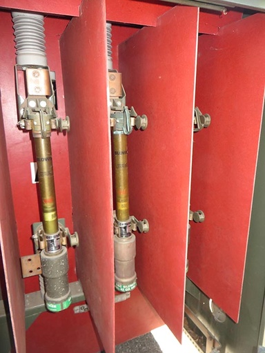 600 AMP, MALTON PADMOUNT SWITCH, 13200 V, S & C FUSE HOLDER, 80E FUSE INSERT:1