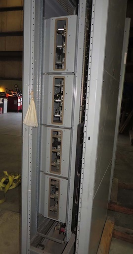 2000 Amp, SIEMENS, V7H3605, 480 V., INDOOR, SWITCHBOARD W/4 X 600 AMP SWITCHES