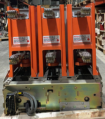 1200 Amp, GENERAL ELECTRIC, VB1 7.2-500-1, 8.25 KV, 125 VDC CLOSE & TRIP