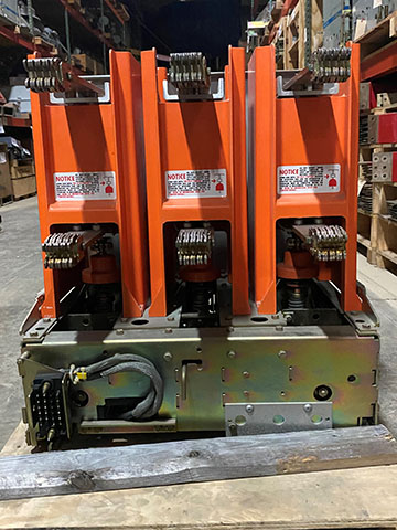 1200 Amp, GENERAL ELECTRIC, VB1 7.2-500-1, 8.25 KV, 125 VDC CLOSE & TRIP