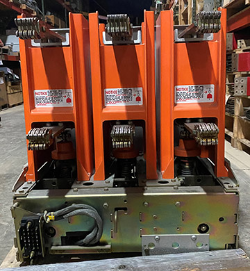 1200 Amp, GENERAL ELECTRIC, VB1 7.2-500-1, 8.25 KV, 125 VDC CLOSE & TRIP