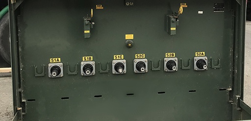 600 Amp, COOPER, R-VAC 9, 15KV, 1995, 2Q9213306, PADMOUNT OIL SWITCH:1, 2IN 2OUT